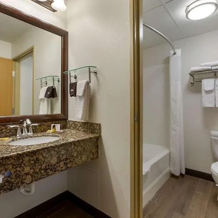 Best Western Plus Mccall Lodge And Suites Exterior photo