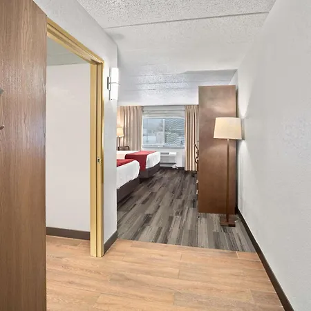 Best Western Plus Mccall Lodge And Suites Exterior photo