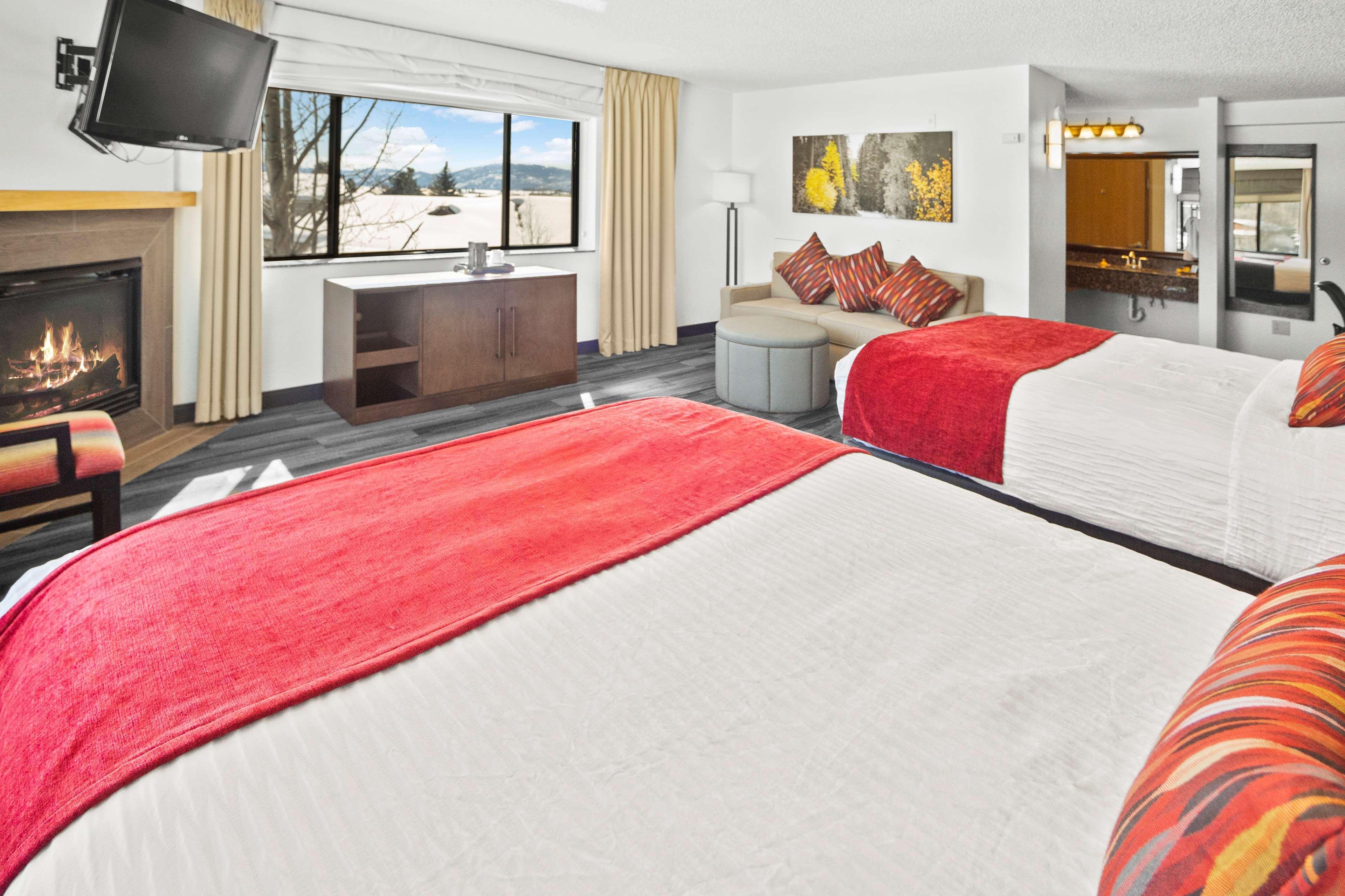 Hotel Western Lodge&suites 3*