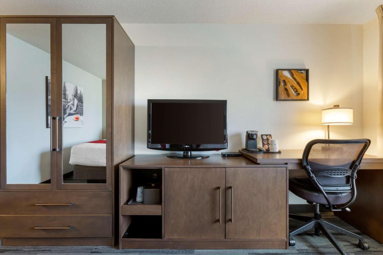 Western Lodge&suites Hotel