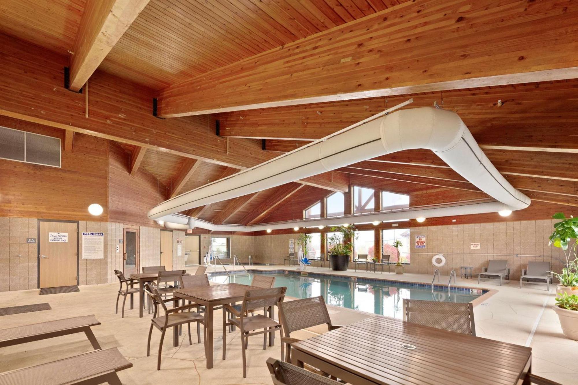 Western Lodge&suites Hotel 3*