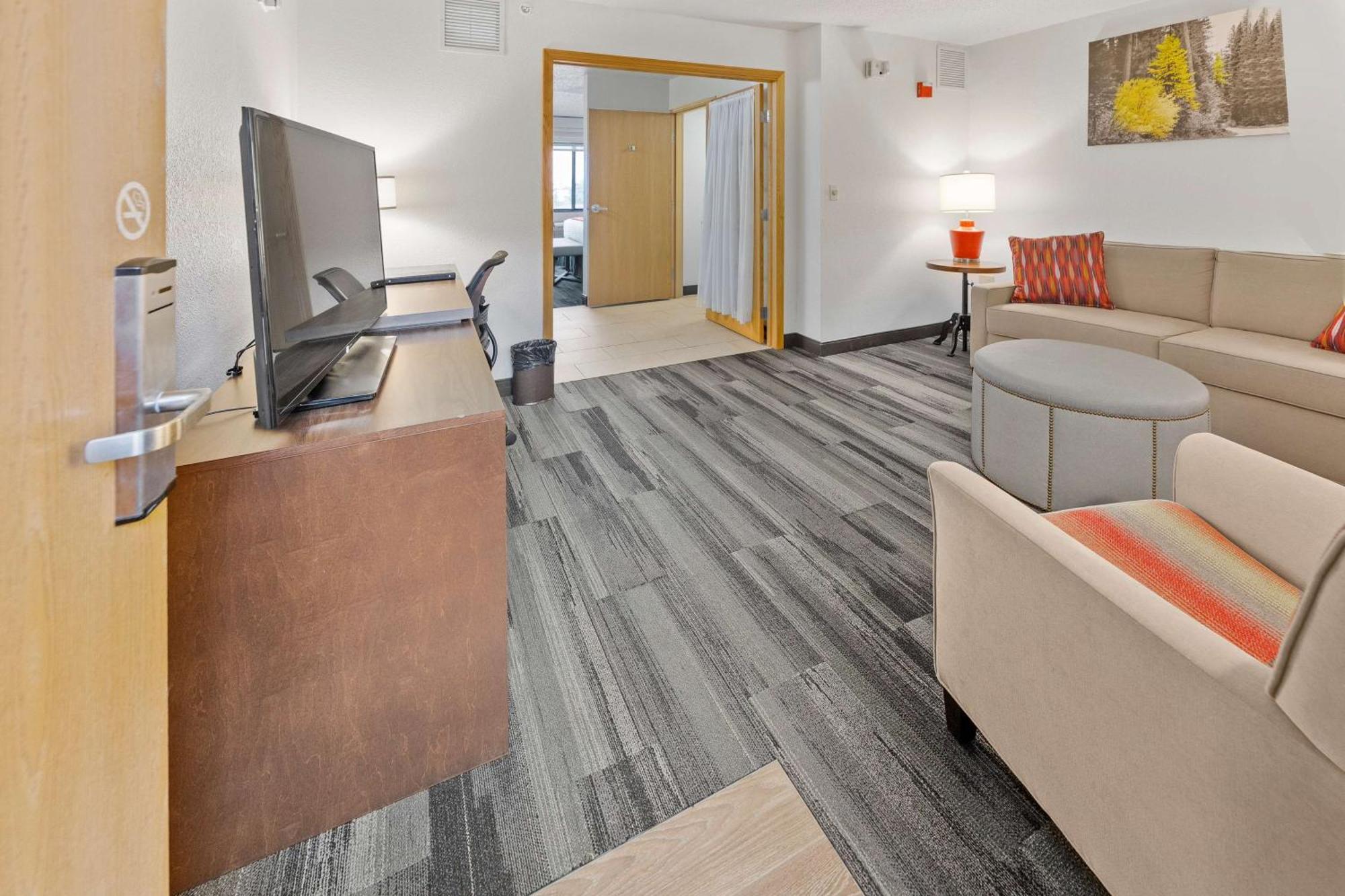 Western Lodge&suites 3*