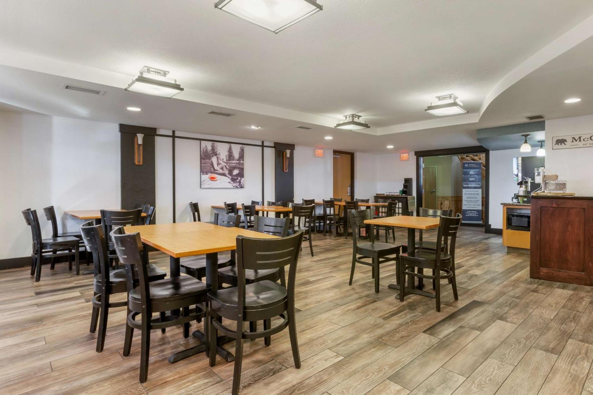 Western Lodge&suites 3*